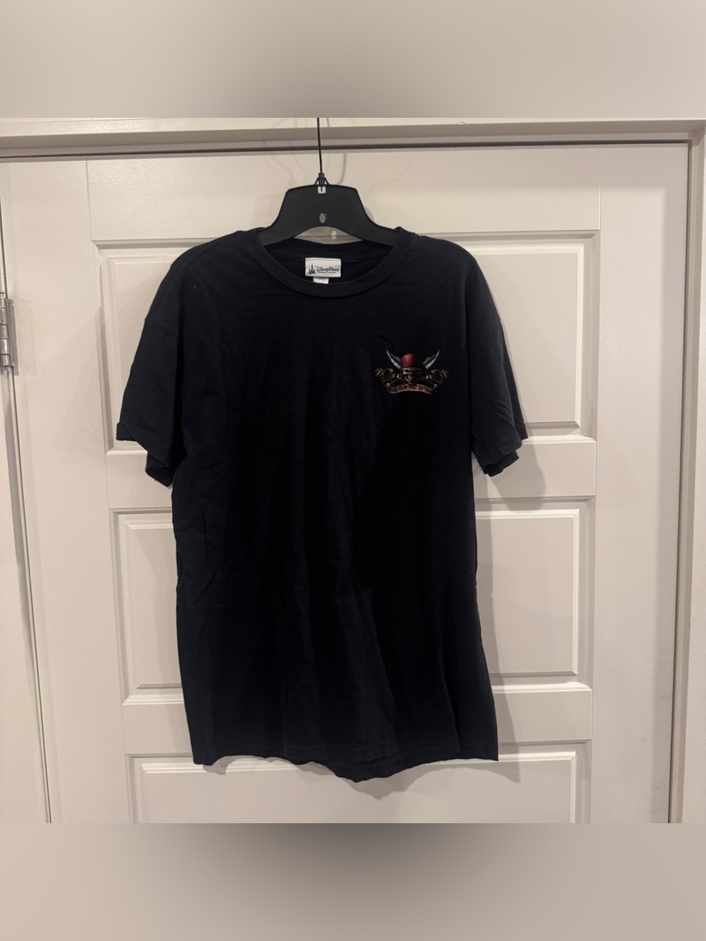 Pirates Of The Caribbean Black Disney Shirt Disney Parks Men’s Size Large